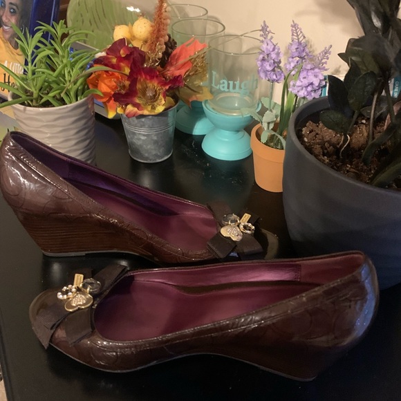 Coach Poppy Jaden Brown Patent Wedges Size 9.5 - Picture 5 of 7